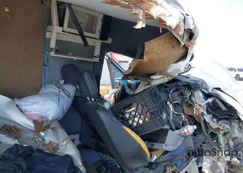 2015 Mercedes-Benz Sprinter 2500 High Roof from USA, damaged, VIN WD3PE8DC7FP113022